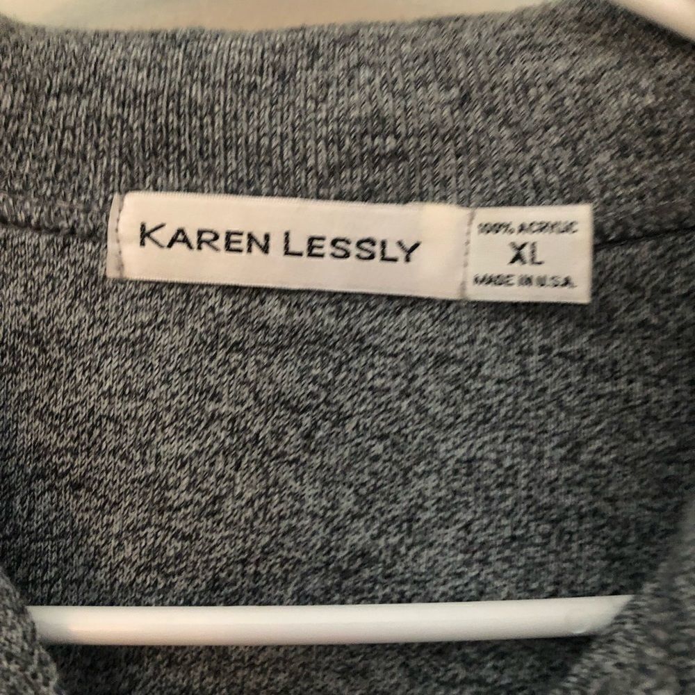 Karen Lessly sweater  - Picture 2 of 3